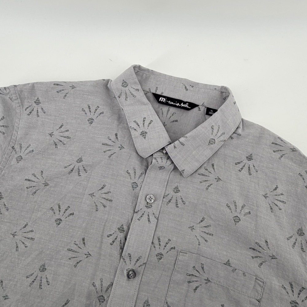 TravisMathew Mens XL Grey Short Sleeve Button Down Shirt Geometric Fan Print